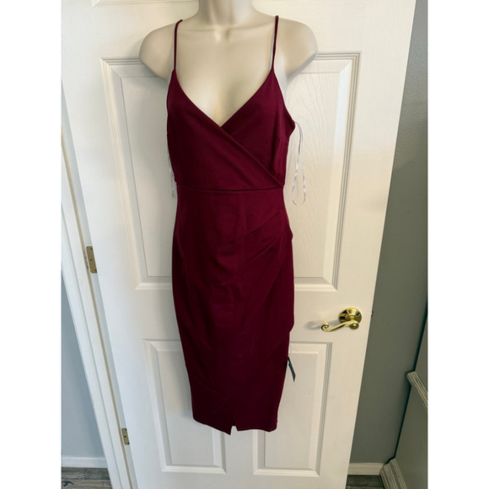 Lulus NWT's strappy burgundy calf length lined dress size small